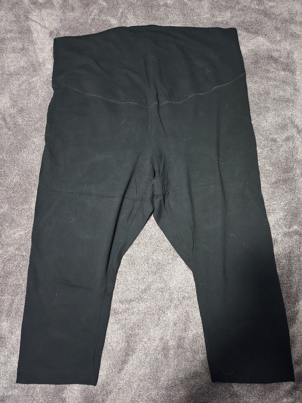 Old Navy Black Maternity Capris